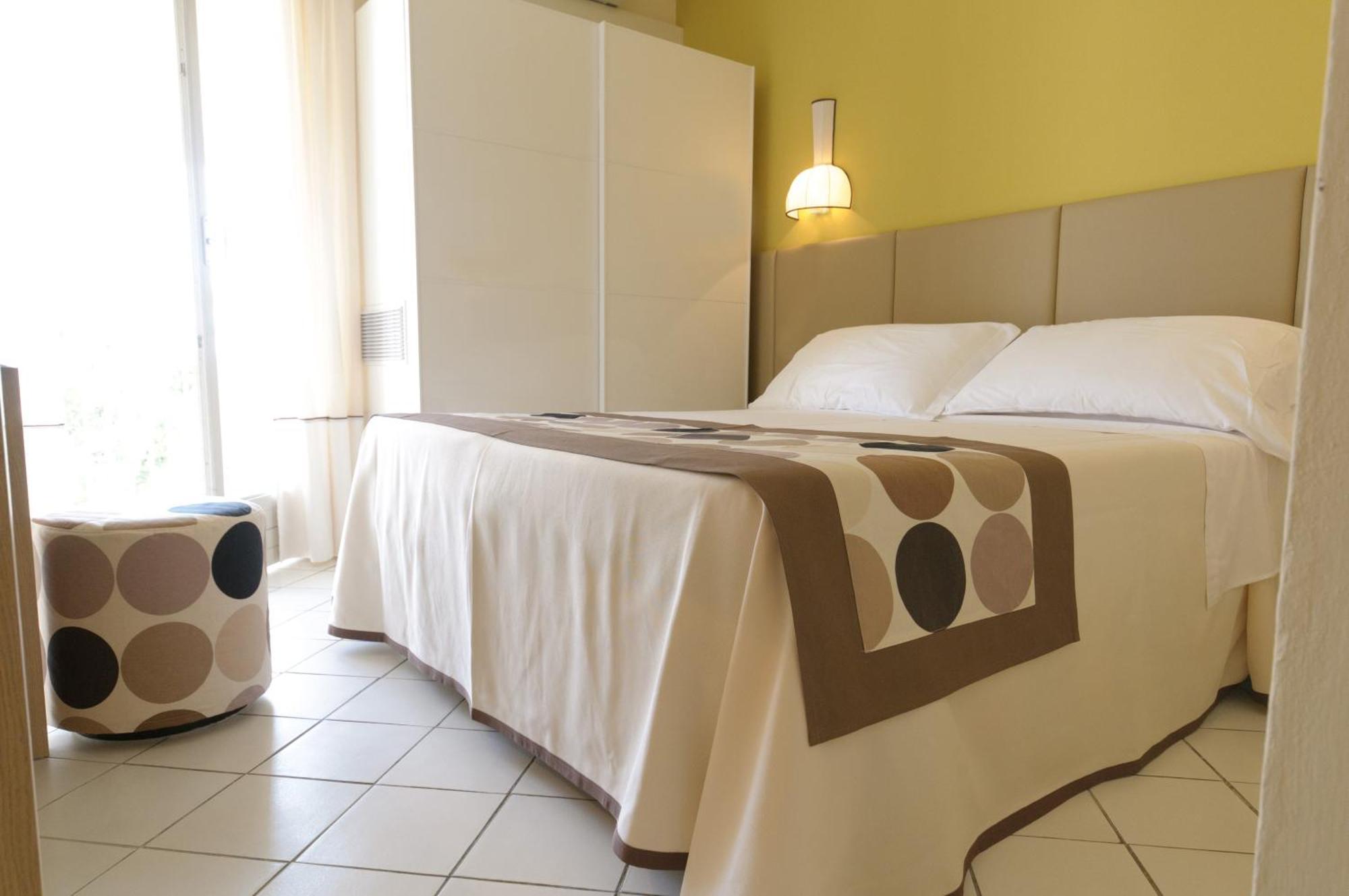 מילאנו מריטימה Hotel Trionfal מראה חיצוני תמונה