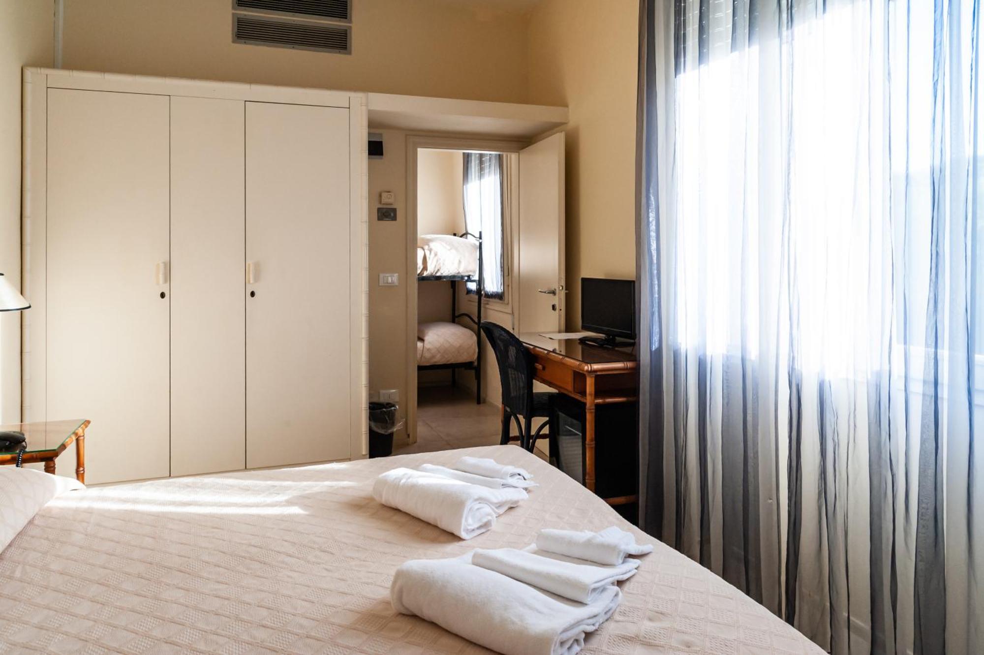מילאנו מריטימה Hotel Trionfal מראה חיצוני תמונה