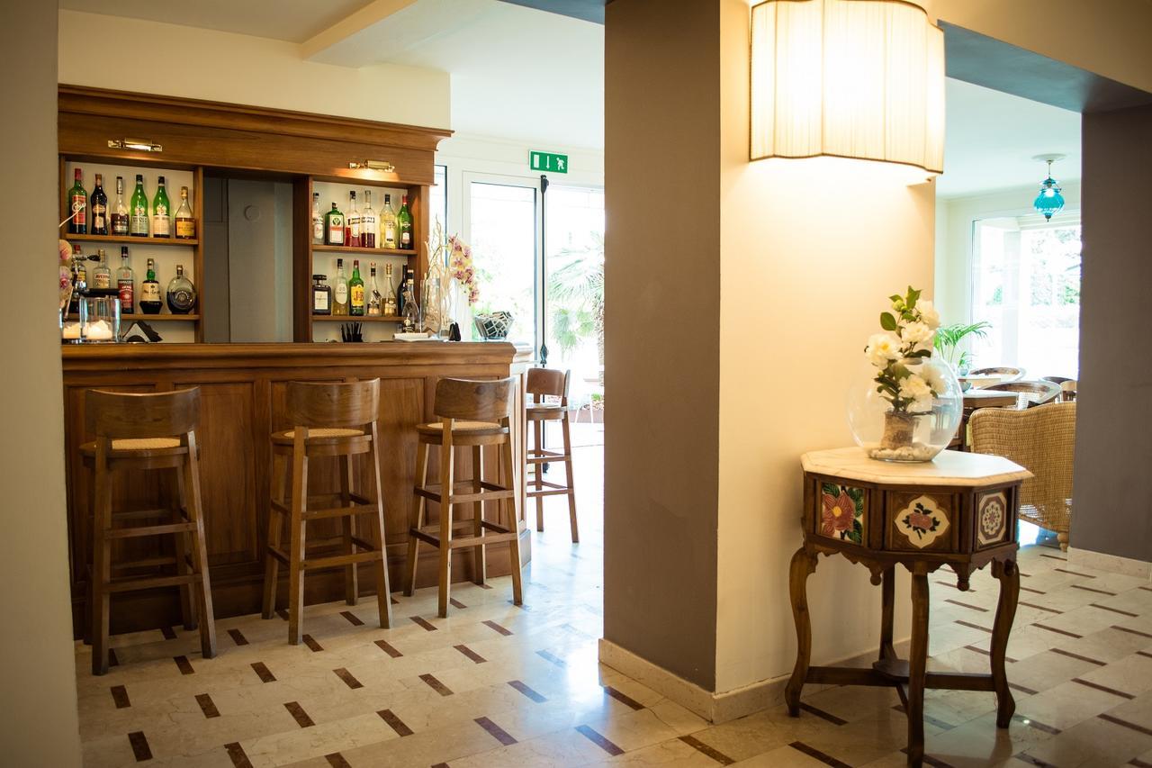 מילאנו מריטימה Hotel Trionfal מראה חיצוני תמונה