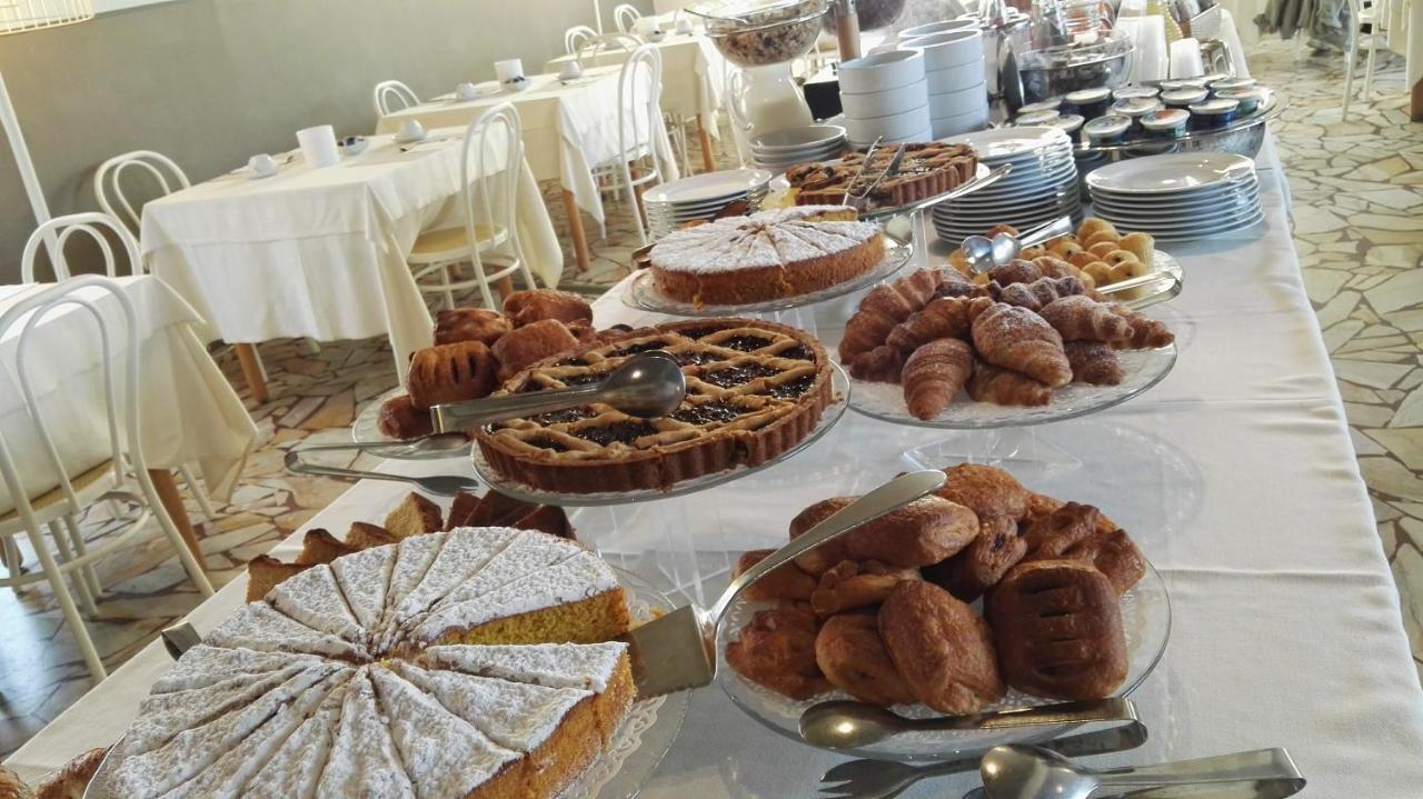 מילאנו מריטימה Hotel Trionfal מראה חיצוני תמונה